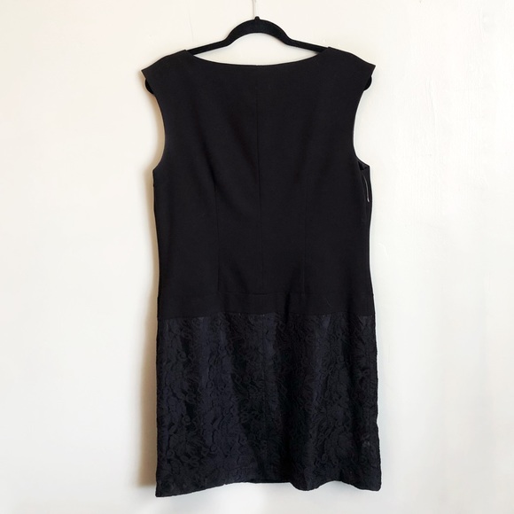 Laundry by Shelli Segal | Lace Shift Dress - Picture 2 of 2